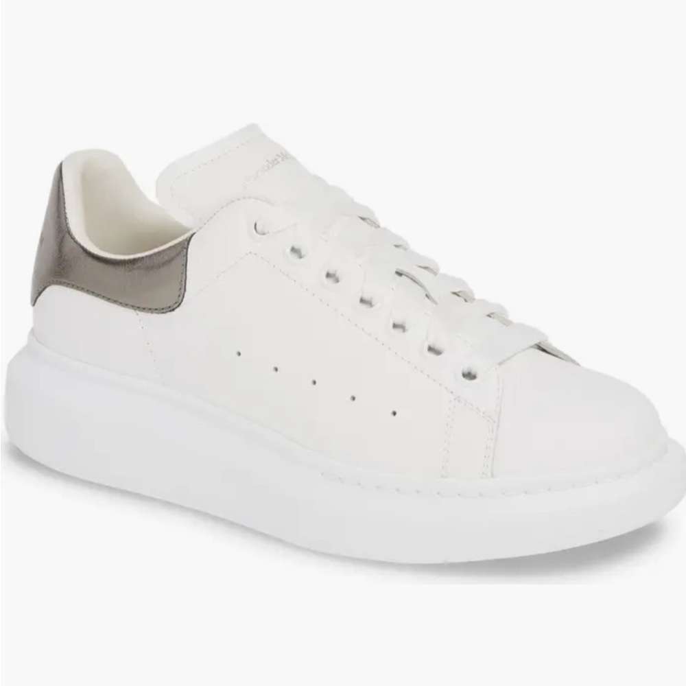 Women’s Alexander McQueen Oversized Sneaker in Black Pearl